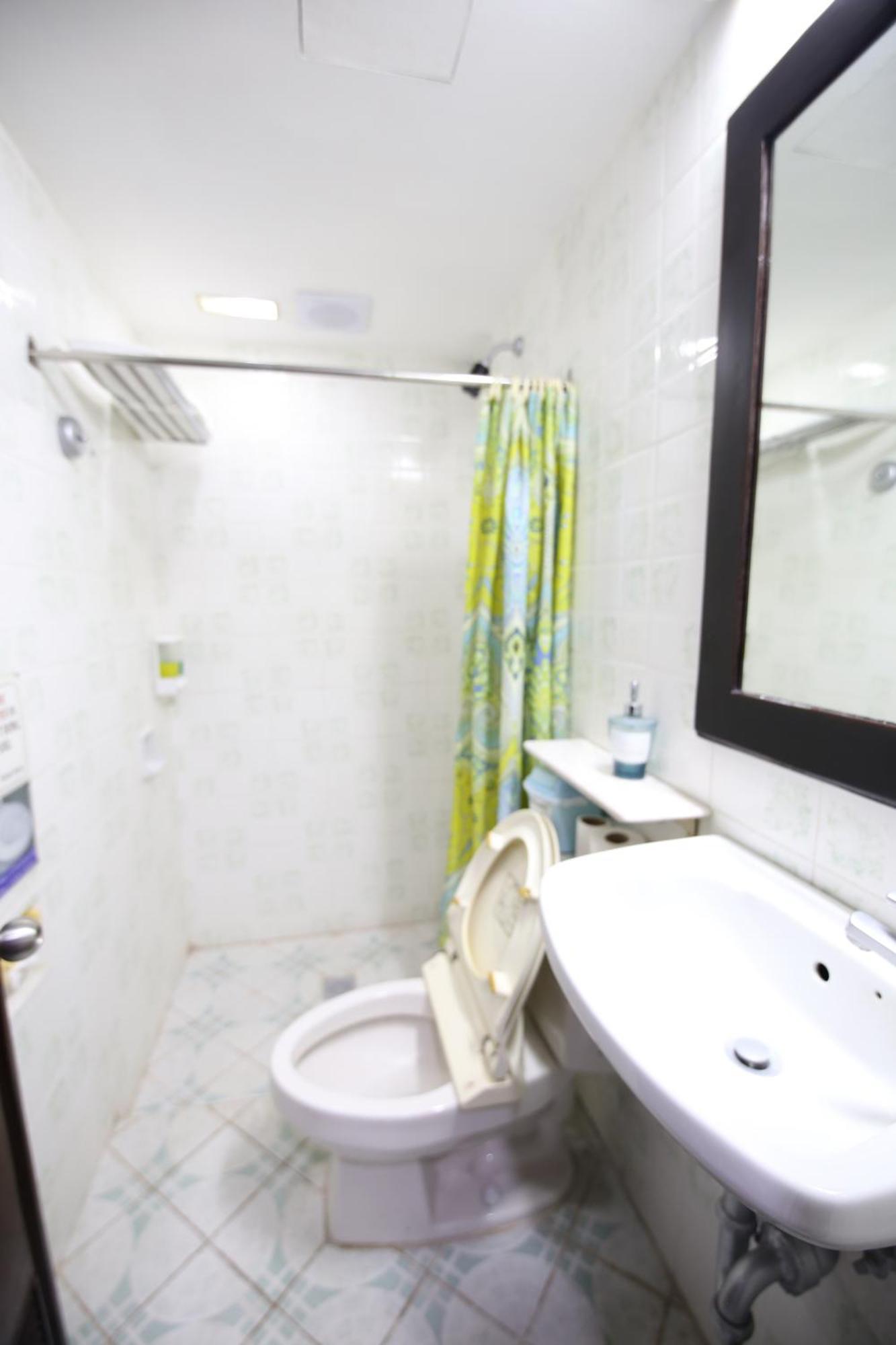 Hotel Asia Cebu Екстер'єр фото