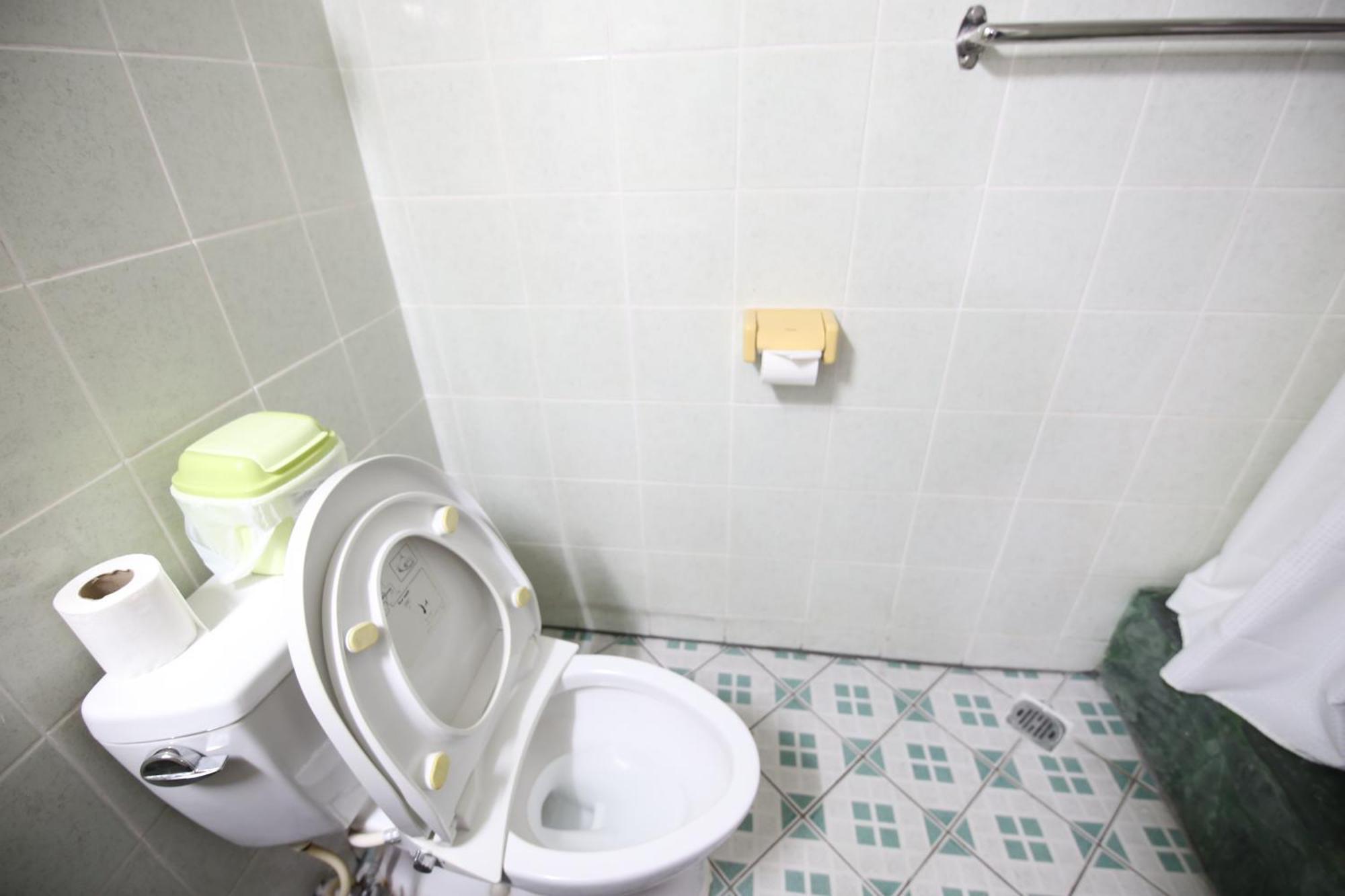 Hotel Asia Cebu Екстер'єр фото