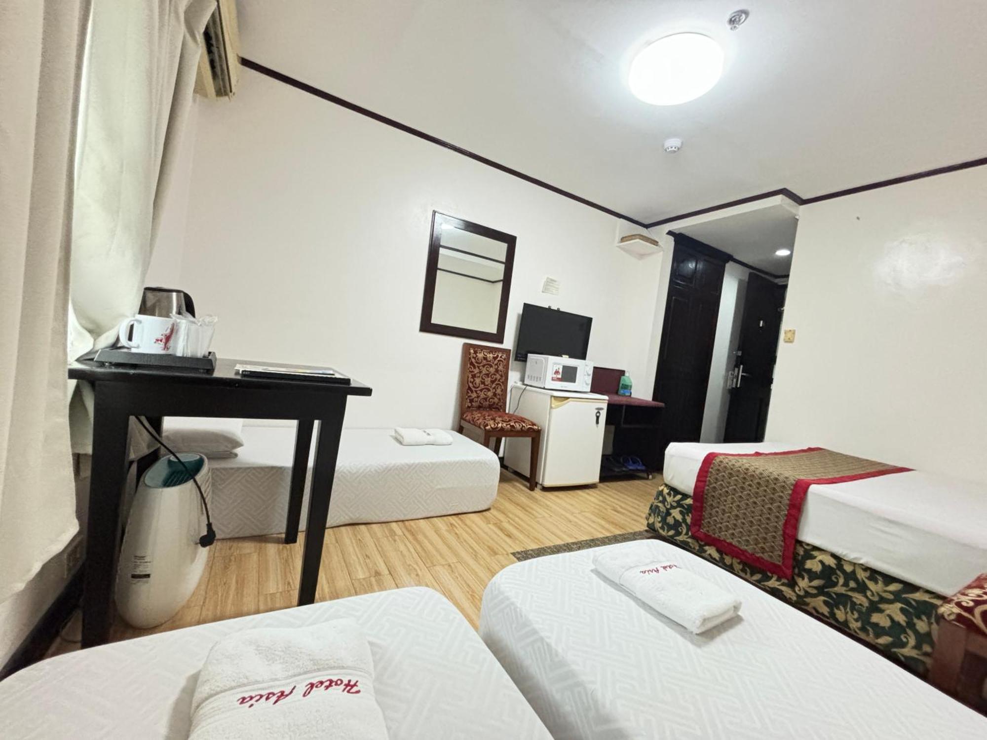 Hotel Asia Cebu Екстер'єр фото